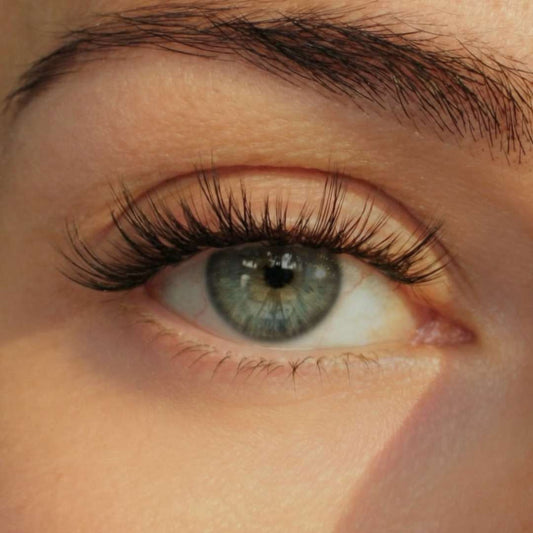 Dream Drip - Mixed Lenght Press - On Lashes - LIT Lashes